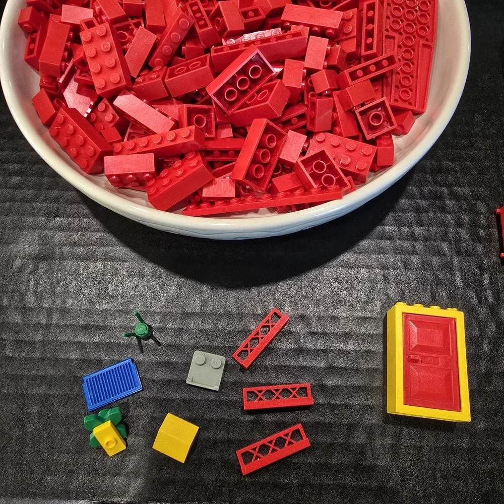 Vintage Red Yellow‎ 1980s Lego Classic Case Full Of Classic Bricks Color